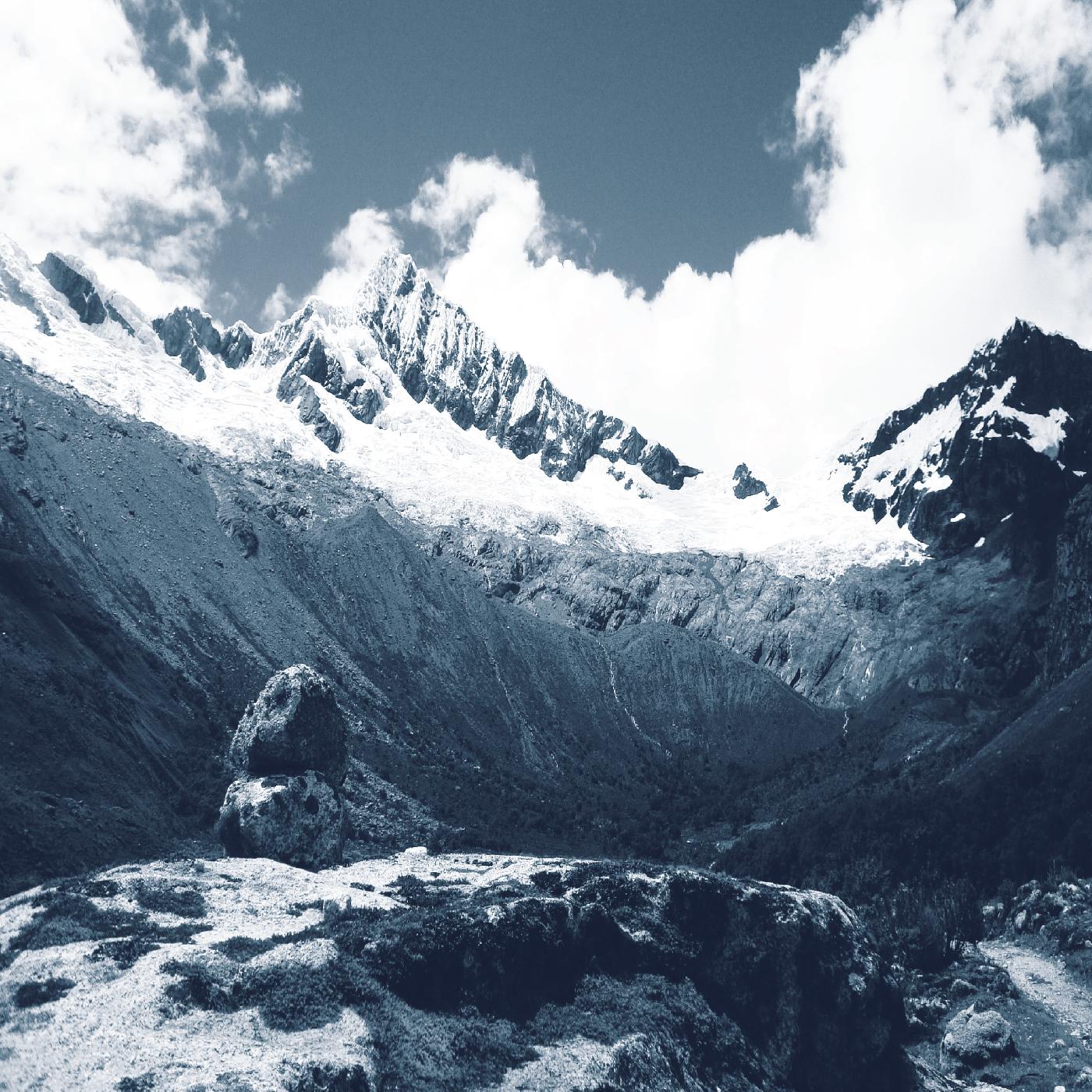 Déjà Rêvé (Indie Exclusive Clear Blue Vinyl) |