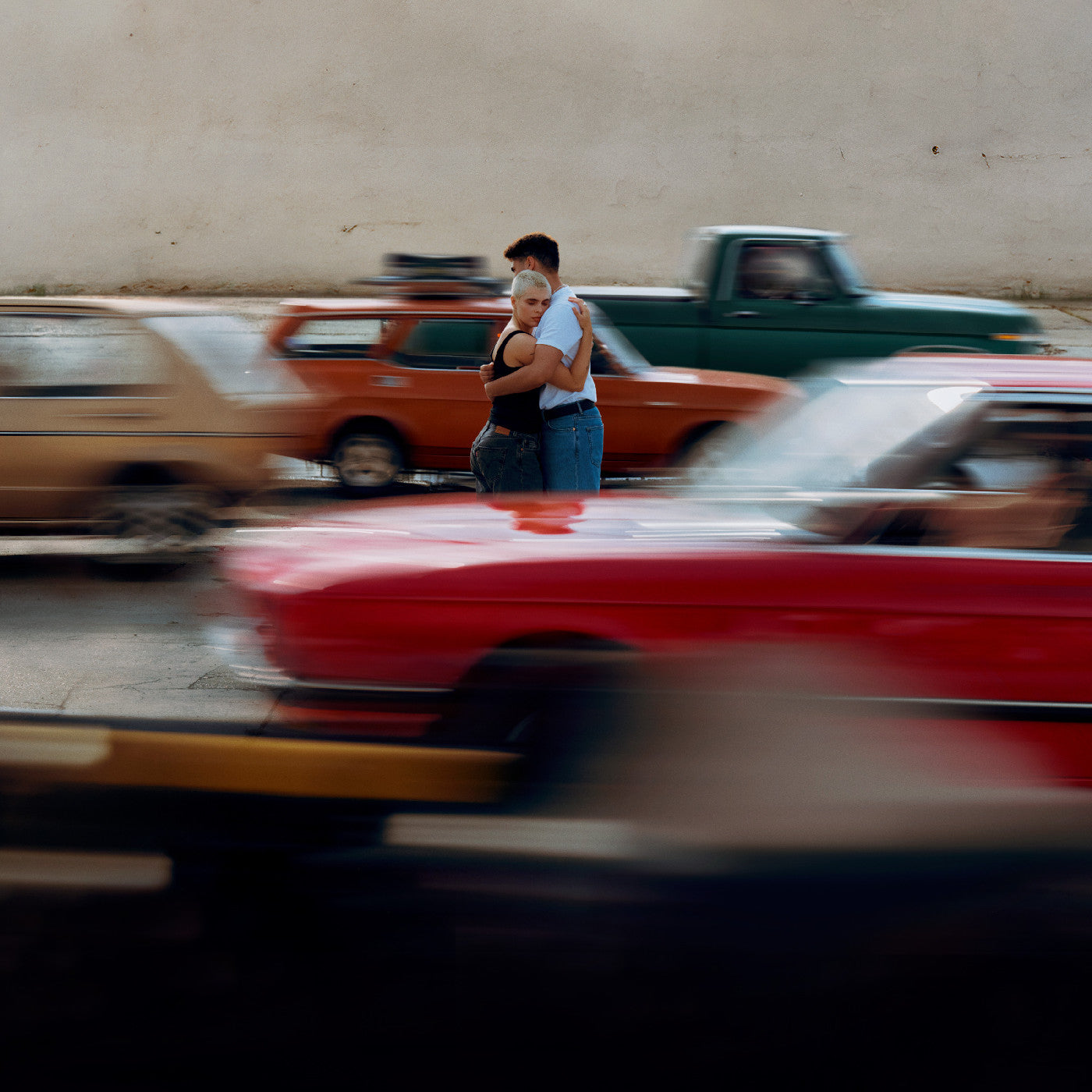 Hallucinating Love (Indie Exclusive Unique Recycled Blend Vinyl) |