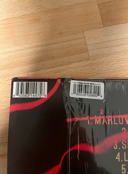 Marlowe 2 | Mint (M) Mint (M)