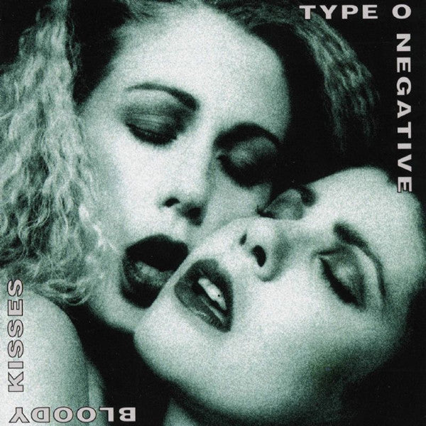 Bloody Kisses (CD) | Excellent+ (EX+) Near Mint (NM or M-) - METAL / USED *EXCELLENT+*
