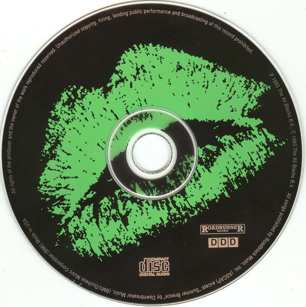 Bloody Kisses (CD) | Excellent+ (EX+) Near Mint (NM or M-) - METAL / USED *EXCELLENT+*