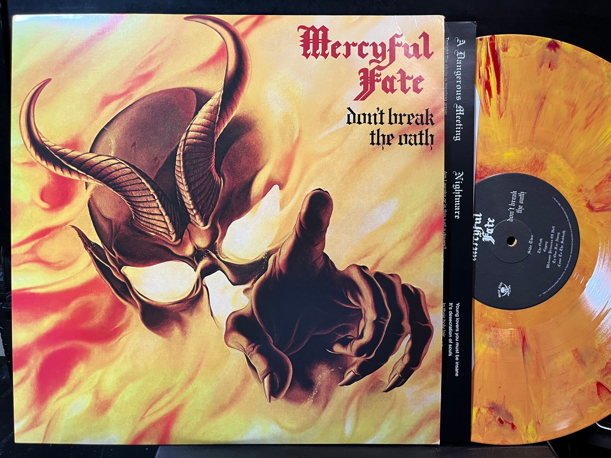 Mercyful Fate - Don't Break The Oath (YELLOW & RED MARBLED VINYL LP METAL BLADE 039842515519 2020) | Near Mint (NM or M-) Mint (M) - METAL / USED *NEAR MINT/COLOR*