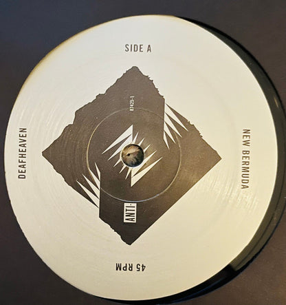New Bermuda (2XVINYL) | Near Mint (NM) Excellent+ (EX+) - METAL / USED *NEAR MINT*