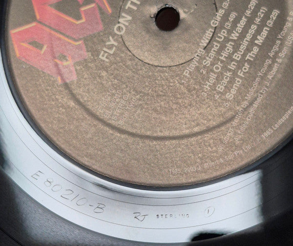 Fly On The Wall (VINYL) | Near Mint (NM or M-) Near Mint (NM or M-) - METAL / USED *NEAR MINT*