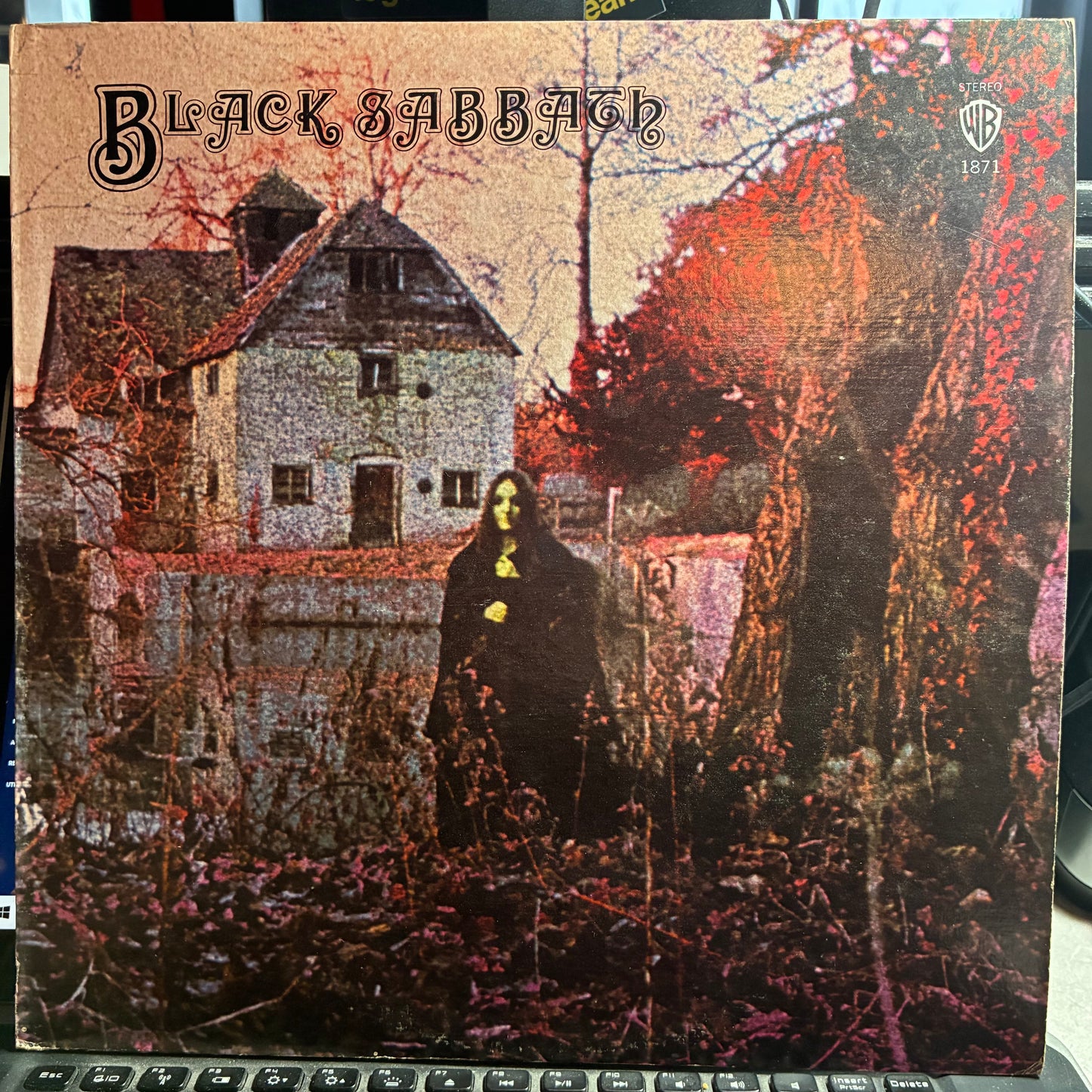 Black Sabbath (VINYL) | Near Mint (NM or M-) Excellent+ (EX+) - METAL / USED *NEAR MINT*