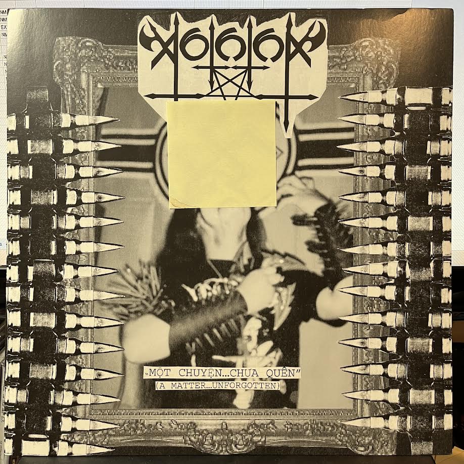 Return Of Iron And Blood / „Một Chuyện...Chưa Quên“ (A Matter...Unforgotten) (VINYL) | Near Mint (NM) Near Mint (NM) - METAL / USED *NEAR MINT*