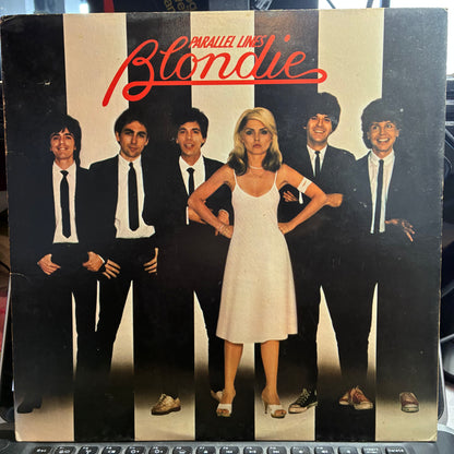 Parallel Lines (VINYL) | Very Good Plus (VG+) Very Good Plus (VG+) - NEW WAVE / USED *VERY GOOD+*