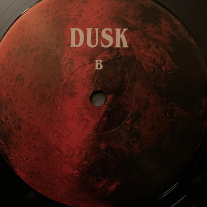 Dusk | Mint (M) Mint (M)