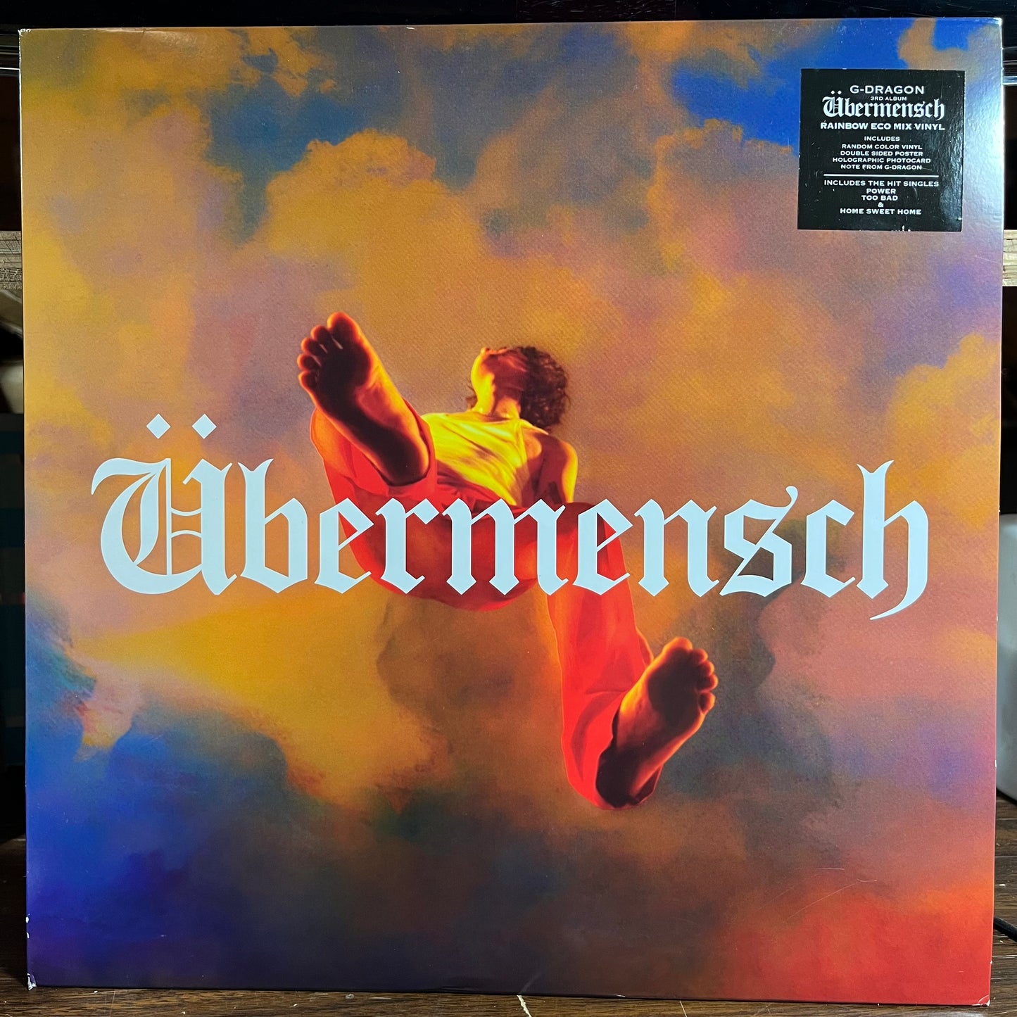 Ubermensch - Rainbow Eco Mix (Colored Vinyl)(Poster) | Poor (P) Excellent+ (EX+) - POP/K-POP / USED *POOR*