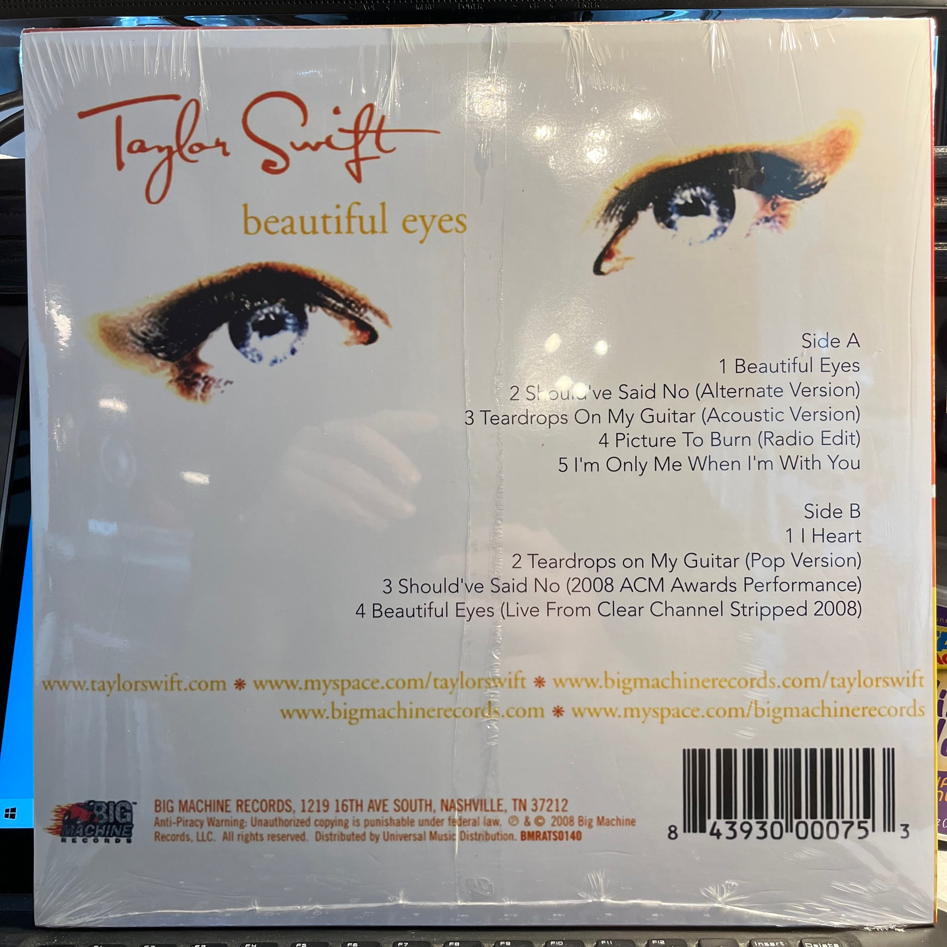 Beautiful Eyes *ORANGE* | Mint (M) Mint (M) - POP *SEALED/UNOFFICIAL*