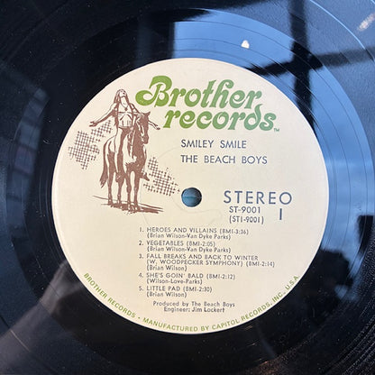 Smiley Smile (VINYL) | Excellent (EX) Very Good Plus (VG+) - POP / USED *EXCELLENT*