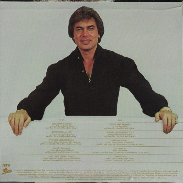 Engelbert Humperdinck - This Moment In Time | Near Mint (NM) Near Mint (NM) - POP / USED *NEAR MINT*