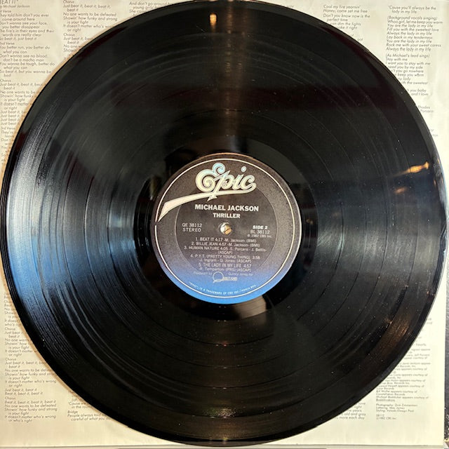 Thriller (VINYL) | Very Good Plus (VG+) Very Good Plus (VG+) - POP / USED *VERY GOOD+*