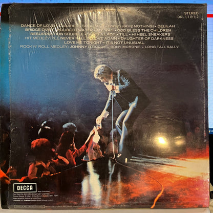 Tom Jones - Live At Caesar's Palace Las Vegas *UK* | Very Good Plus (VG+) Excellent (EX) - POP / USED *VERY GOOD+*