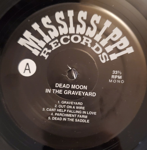 In The Graveyard | Mint (M) Mint (M)