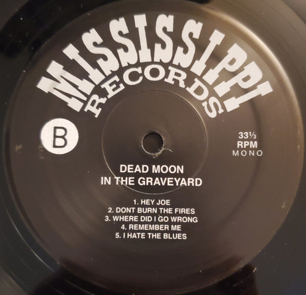 In The Graveyard | Mint (M) Mint (M)