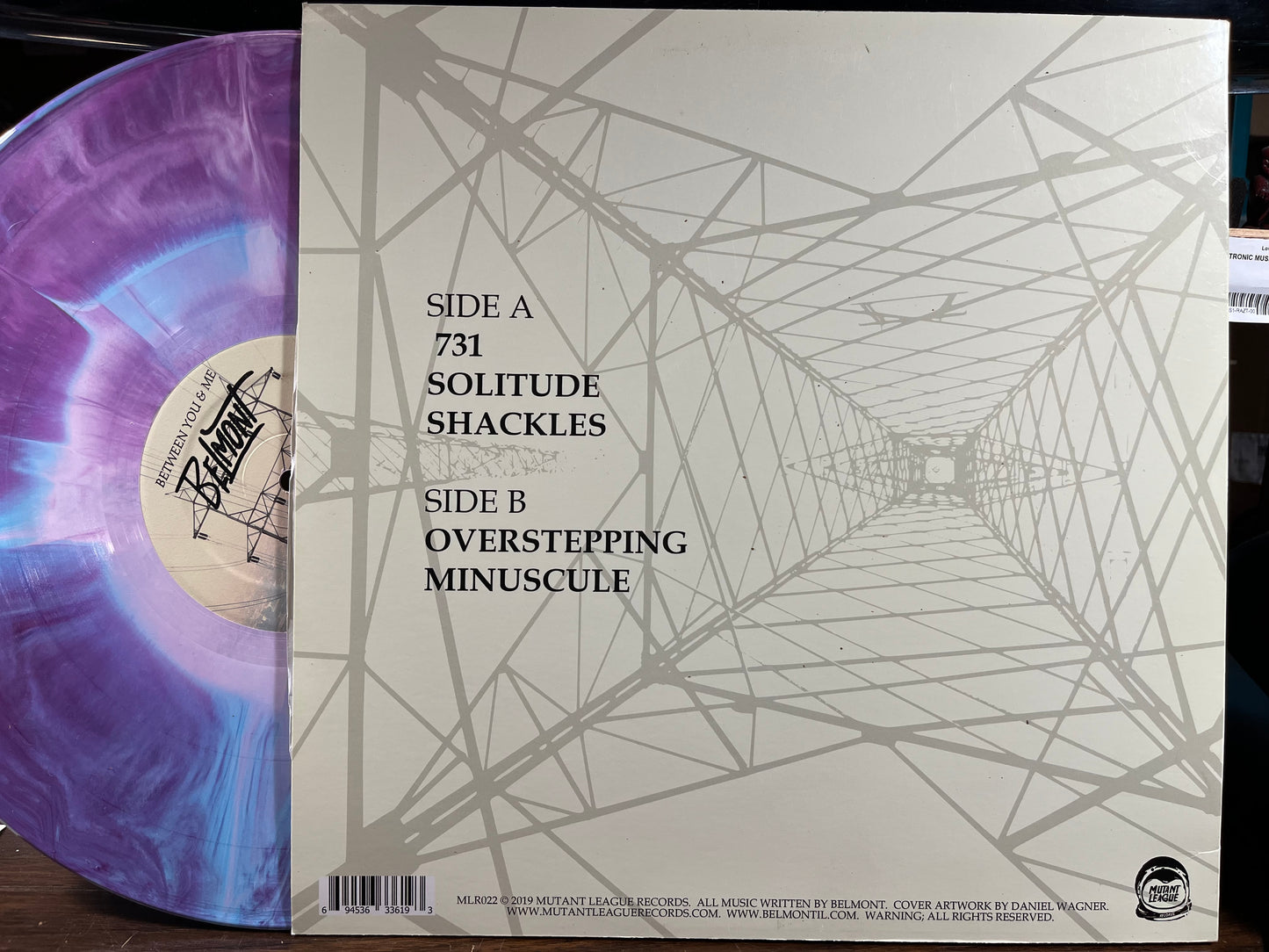 Between You & Me (COLOR VINYL) | Near Mint (NM or M-) Near Mint (NM or M-) - PUNK / USED *NEAR MINT*