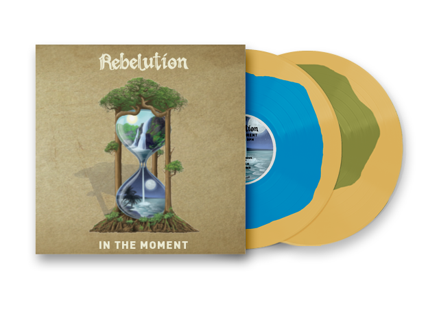 In The Moment (Colored Vinyl, Blue, Green, Indie Exclusive) |