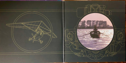 A Momentary Lapse Of Reason (Remixed & Updated) *LIGHT CREASE* (2xVINYL) | Mint (M) Excellent+ (EX+) - ROCK *SEALED*