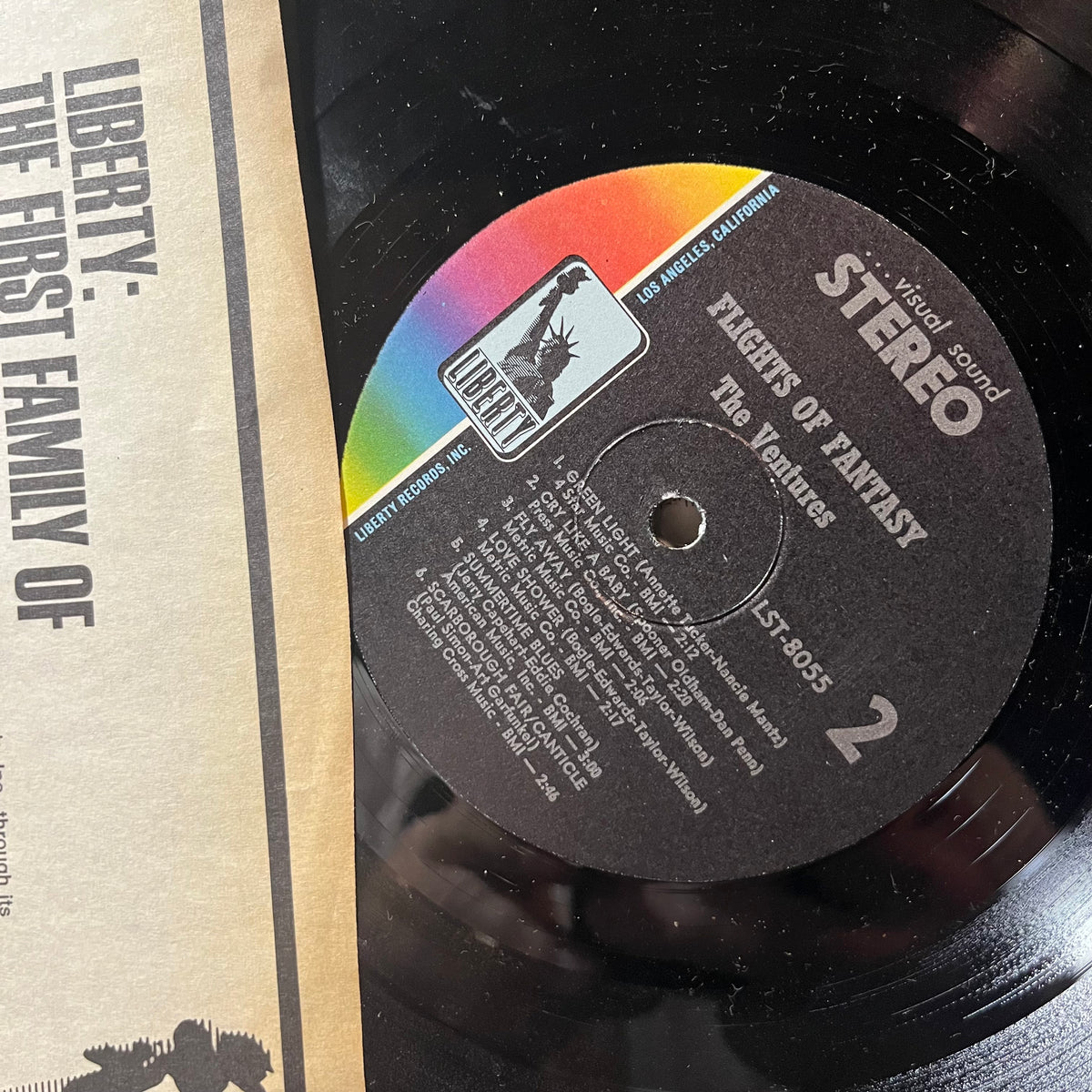 The Ventures - Flights Of Fantasy (VINYL LP) | USED Excellent+ (EX+) Near Mint (NM or M-) - ROCK / USED *EXCELLENT+*
