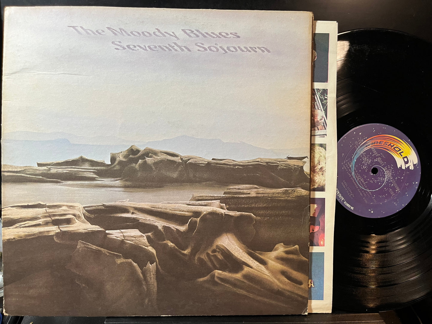 The Moody Blues - Seventh Sojourn (VINYL LP) | Excellent+ (EX+) Excellent (EX) - ROCK / USED *EXCELLENT+*