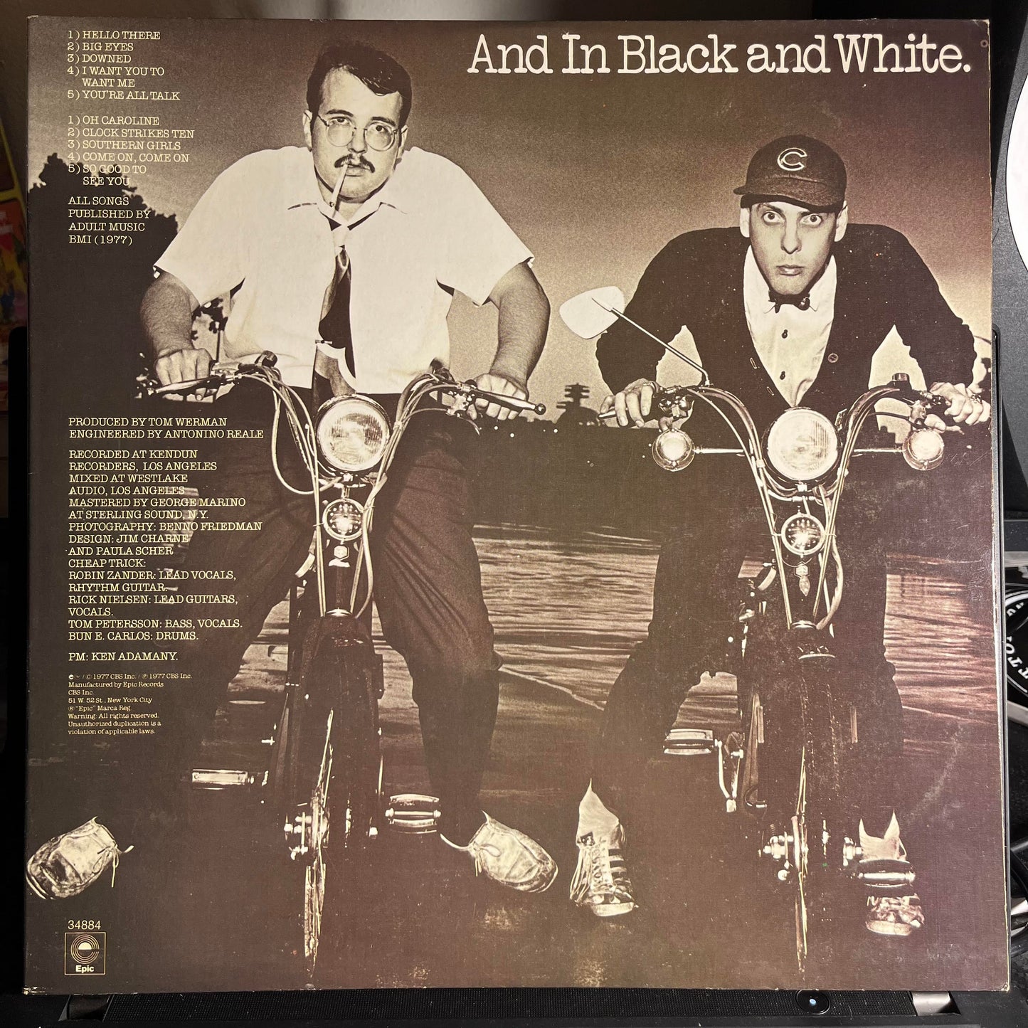 Cheap Trick - In Color | Excellent (EX) Near Mint (NM) - ROCK / USED *EXCELLENT+*