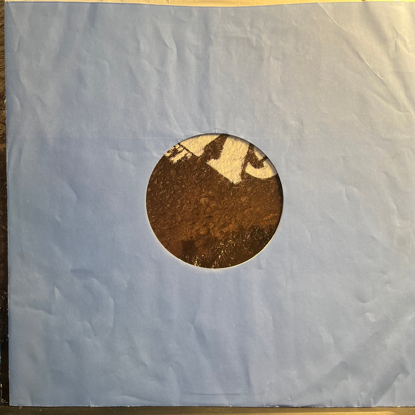 The Kinks - Low Budget *HUB-SERVALL* | Excellent (EX) Near Mint (NM) - ROCK / USED *EXCELLENT+*