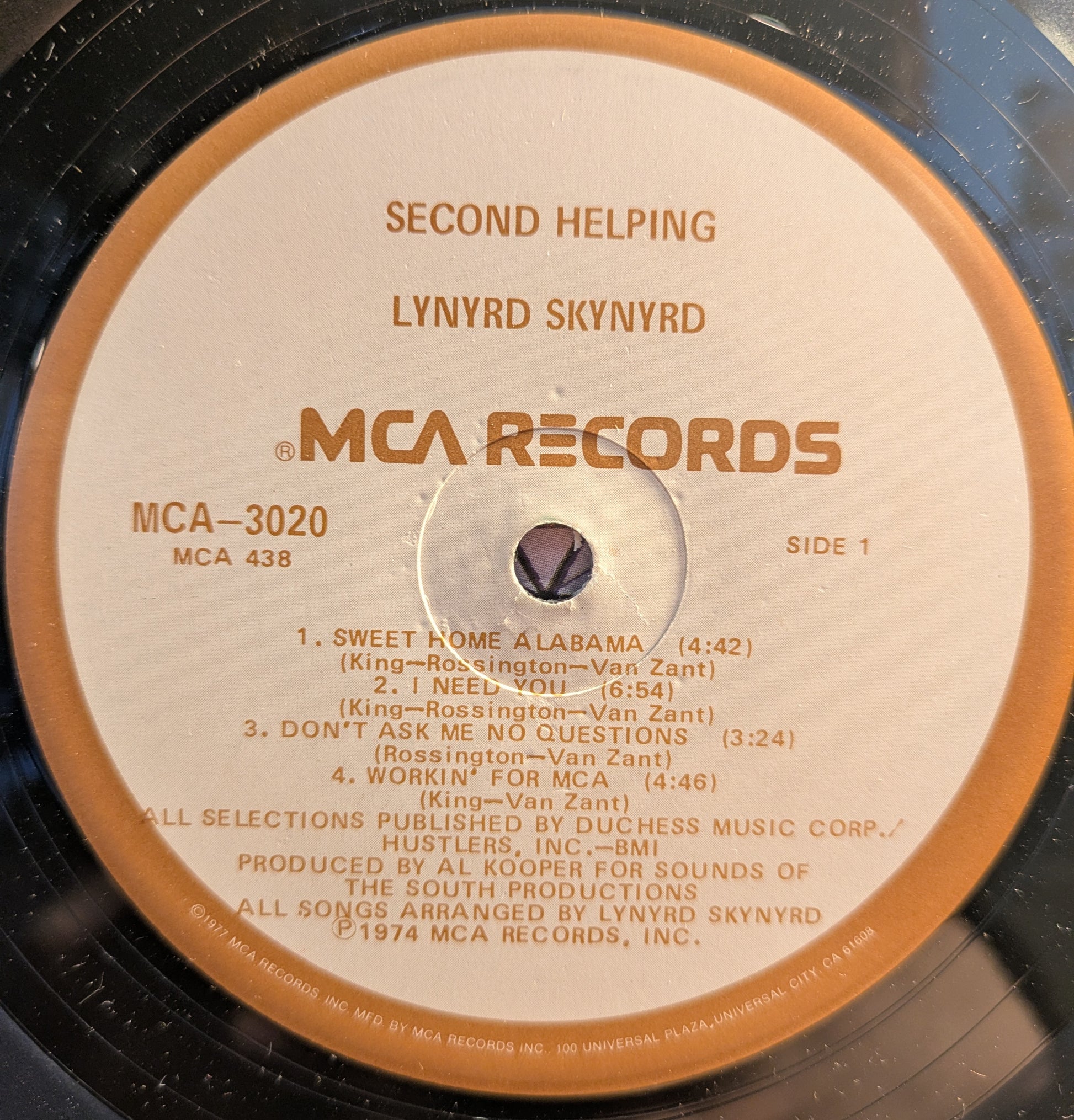 Second Helping (VINYL) | Excellent+ (EX+) Excellent+ (EX+) - ROCK / USED *EXCELLENT+*