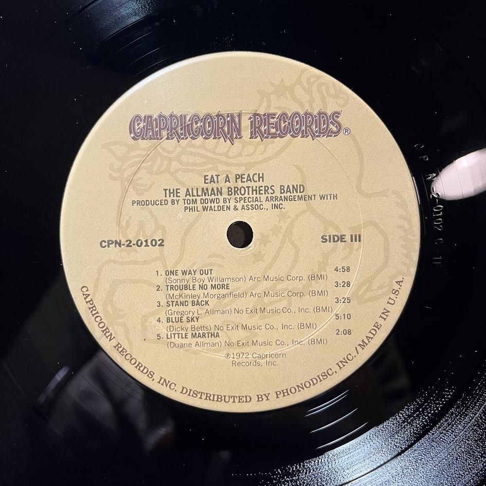 Eat A Peach (2xVINYL) | Excellent (EX) Very Good (VG) - ROCK / USED *EXCELLENT*