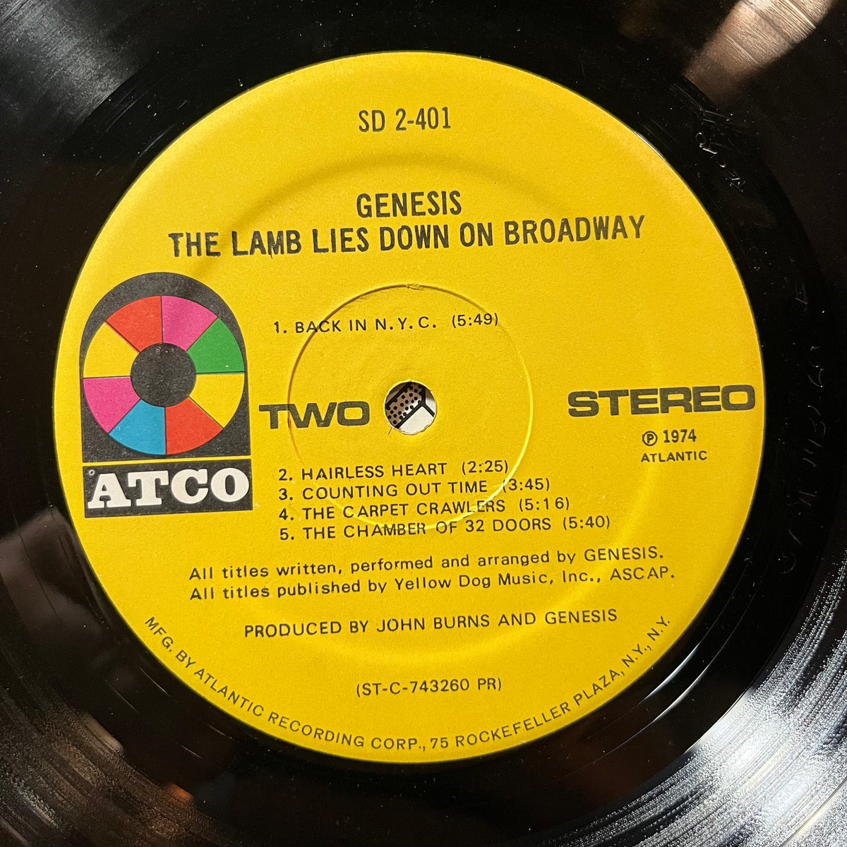 Genesis - The Lamb Lies Down On Broadway (VINYL 2xLP) | USED Excellent (EX) Very Good Plus (VG+) - ROCK / USED *EXCELLENT*