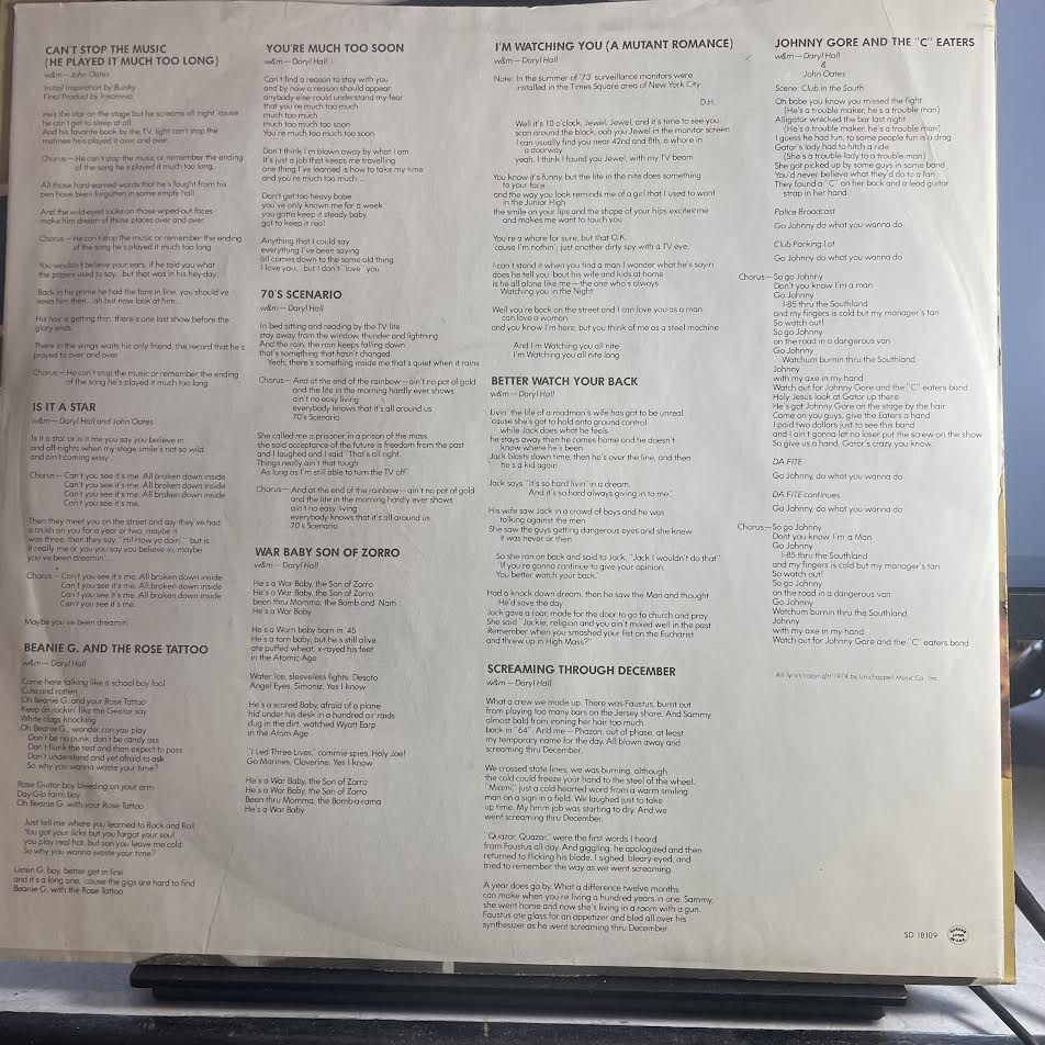 Daryl Hall & John Oates - War Babies (VINYL) | Excellent (EX) Excellent (EX) - ROCK / USED *EXCELLENT*