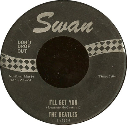 She Loves You (7" VINYL) | Excellent (EX) Generic - ROCK / USED *EXCELLENT*