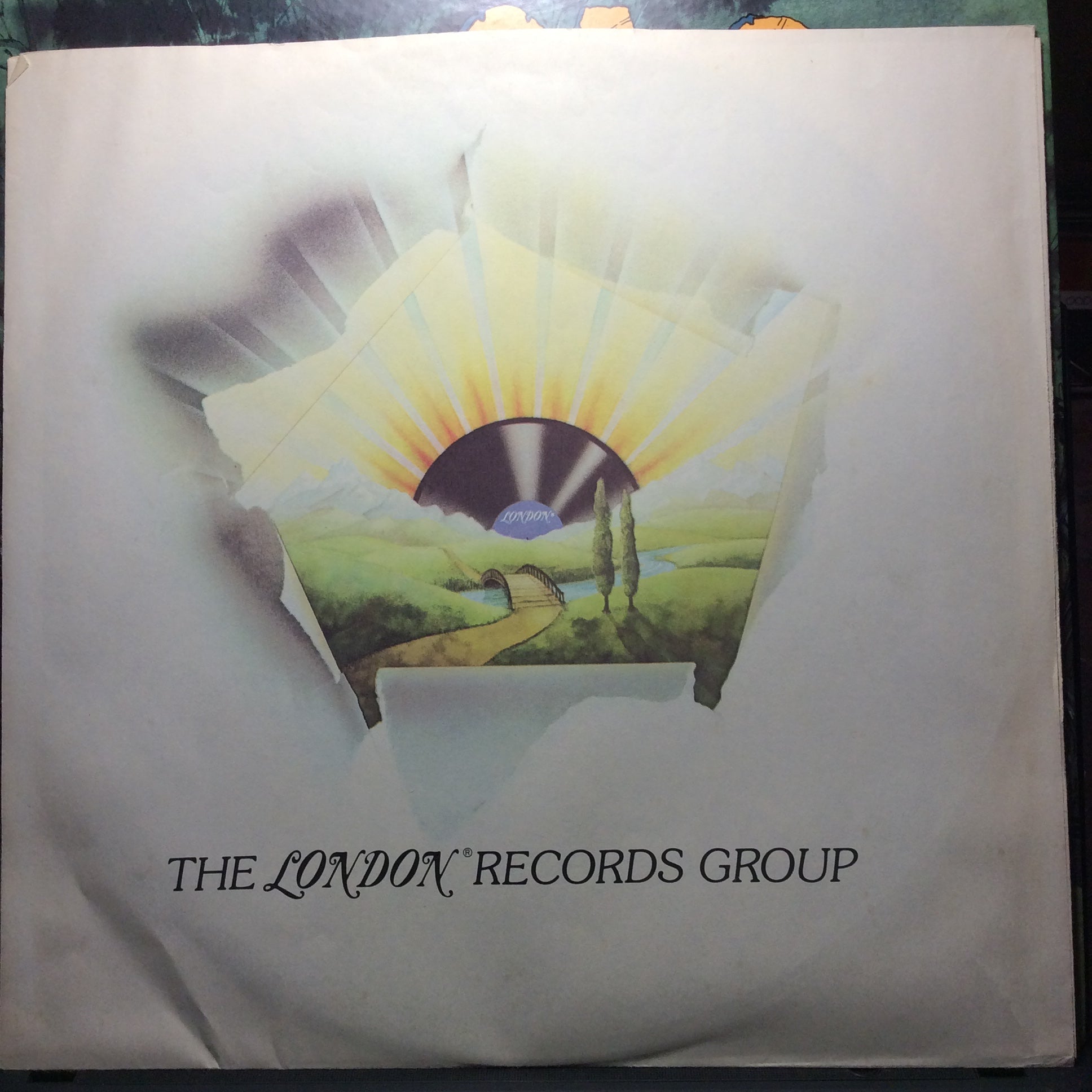 Looking In (VINYL) | Near Mint- (NM-) Near Mint (NM) - ROCK / USED *NEAR MINT-*