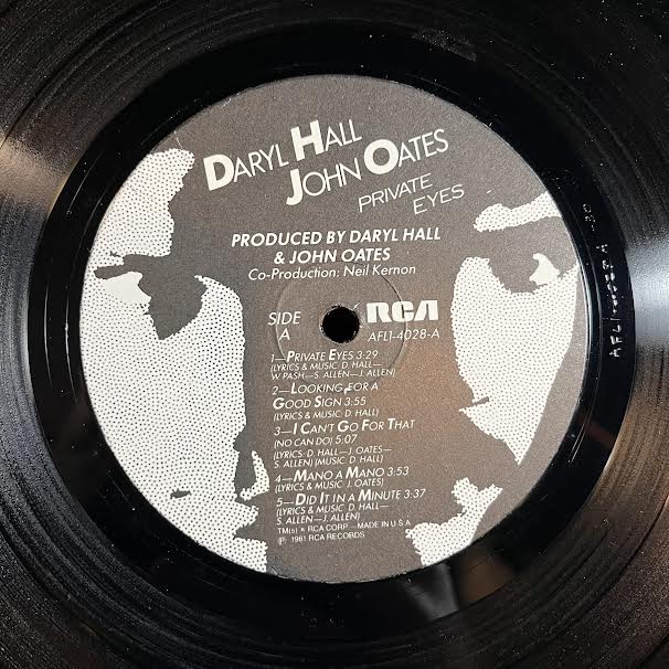 Private Eyes (VINYL) | Near Mint- (NM-) Very Good Plus (VG+) - ROCK / USED *NEAR MINT-*