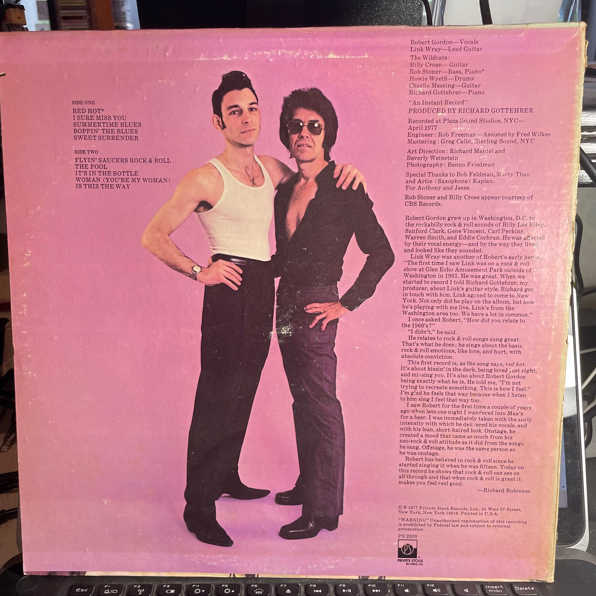 Robert Gordon (2) - Robert Gordon With Link Wray ( VINYL LP Private Stock ‎– PS 2030) | Near Mint (NM) Very Good Plus (VG+) - ROCK / USED *NEAR MINT*