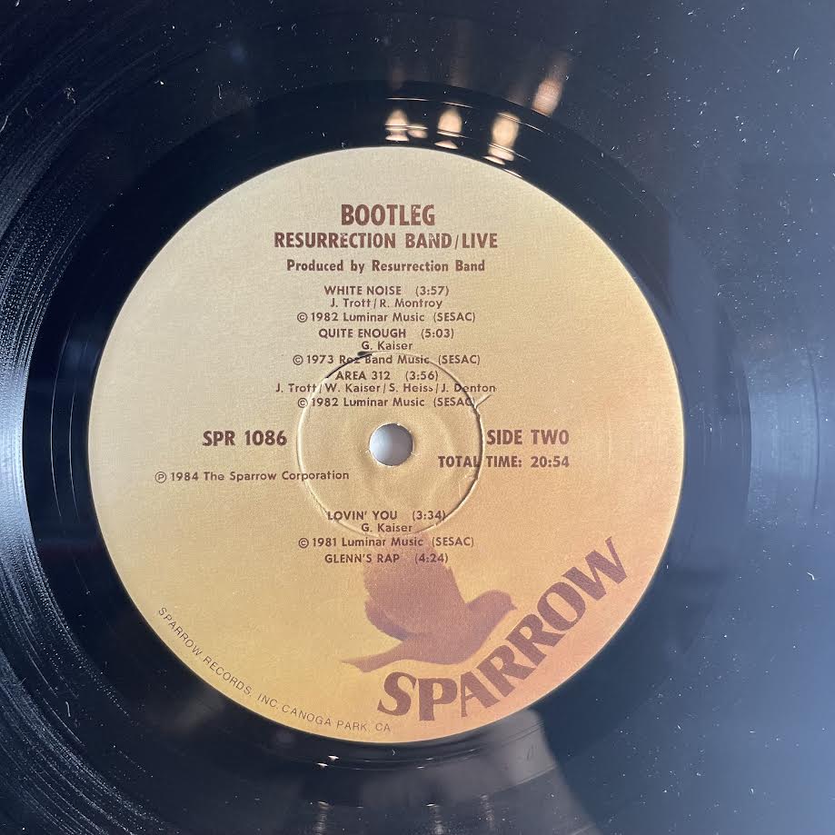 Rez Band Live: Bootleg (VINYL) | Near Mint (NM) Excellent (EX) - ROCK / USED *NEAR MINT*