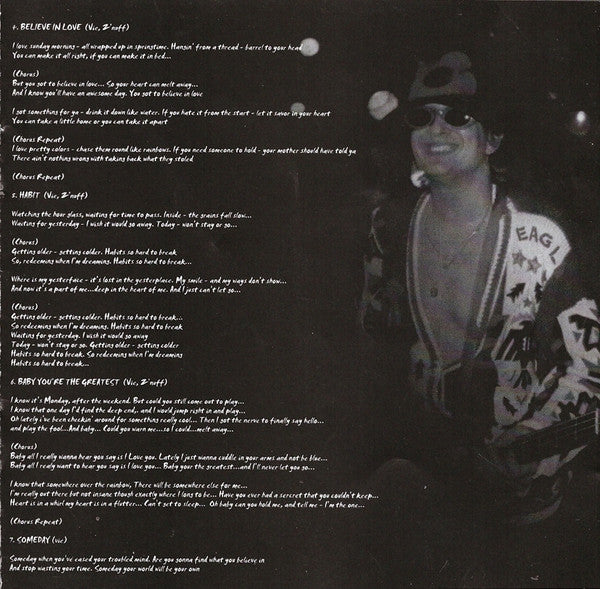 Paraphernalia (CD) | Near Mint (NM or M-) Near Mint (NM or M-) - ROCK / USED *NEAR MINT*