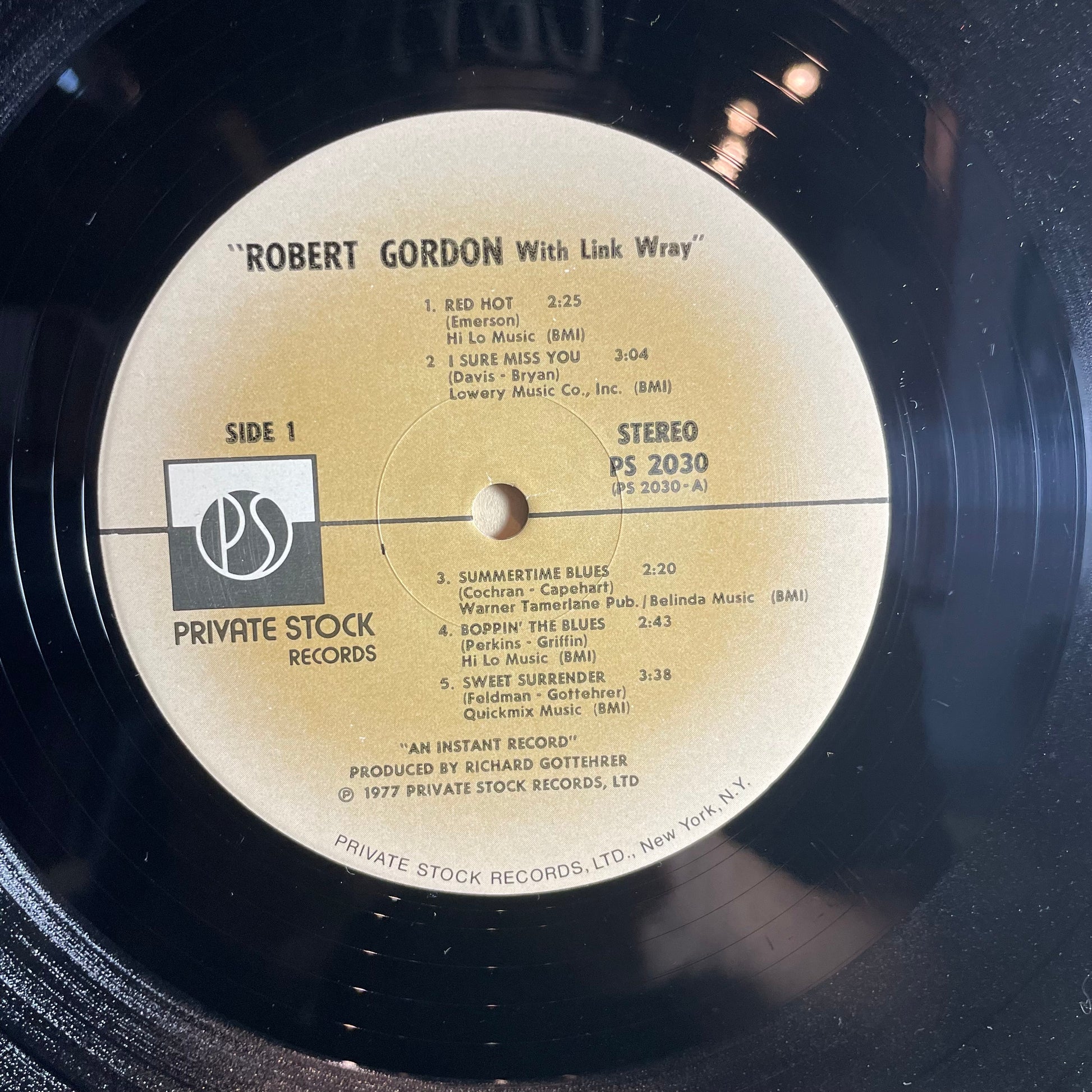 Robert Gordon (2) - Robert Gordon With Link Wray ( VINYL LP Private Stock ‎– PS 2030) | Near Mint (NM) Very Good Plus (VG+) - ROCK / USED *NEAR MINT*