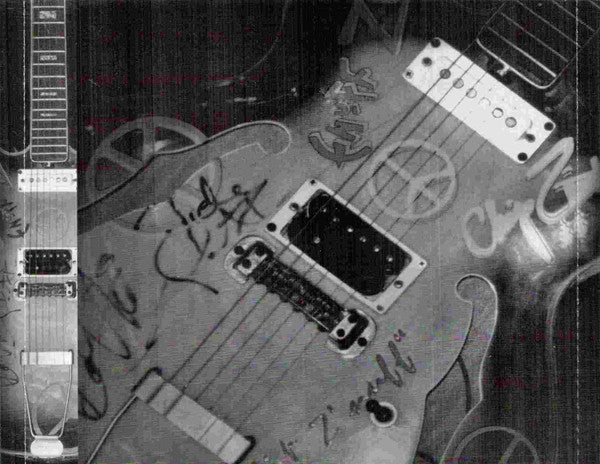 Paraphernalia (CD) | Near Mint (NM or M-) Near Mint (NM or M-) - ROCK / USED *NEAR MINT*