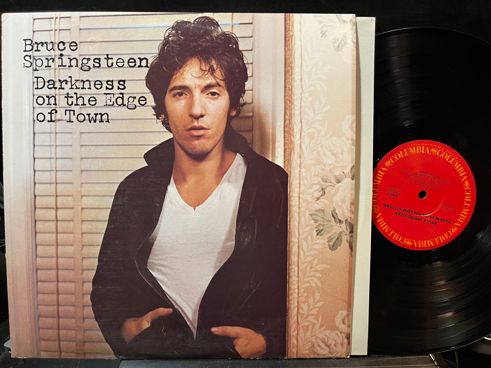 Bruce Springsteen - Darkness On The Edge Of Town (VINYL LP COLUMBIA JC 35318 1978) | Near Mint (NM or M-) Near Mint (NM) - ROCK / USED *NEAR MINT*