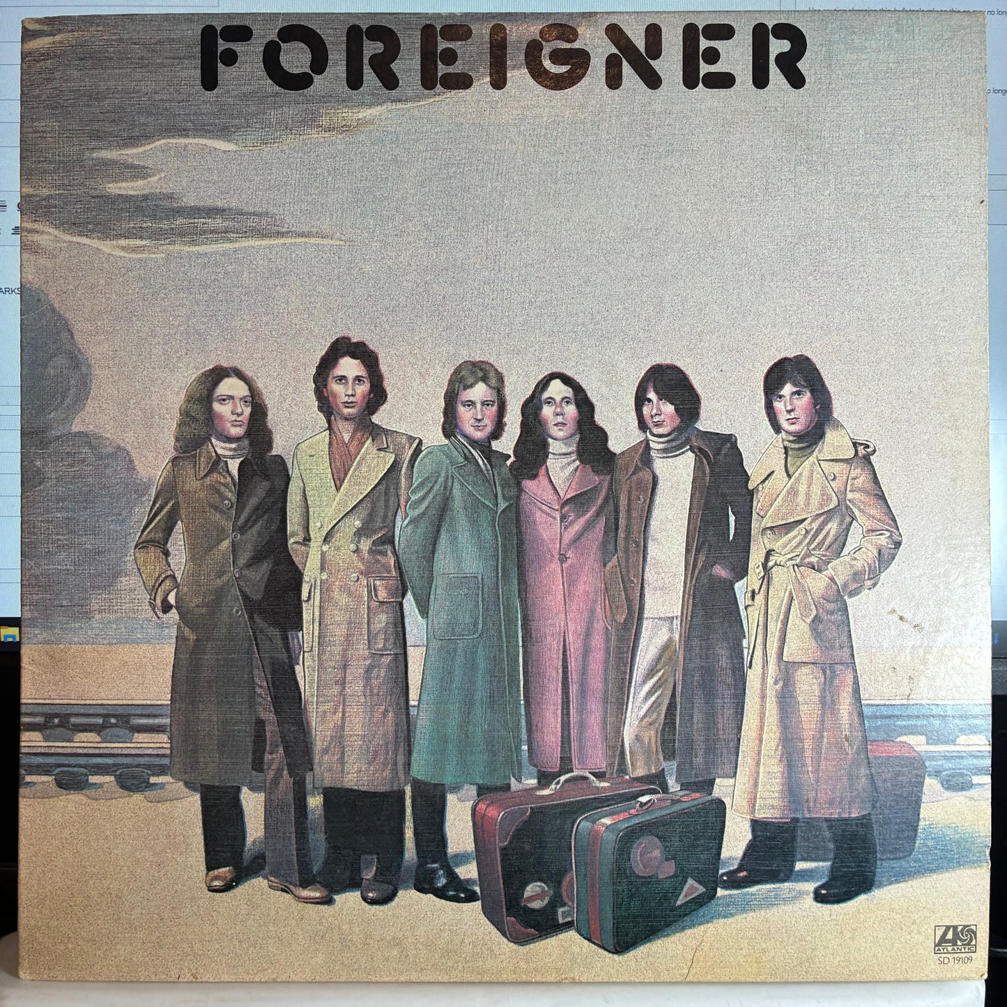 Foreigner (VINYL) | Very Good Plus (VG+) Excellent (EX) - ROCK / USED *VERY GOOD+*