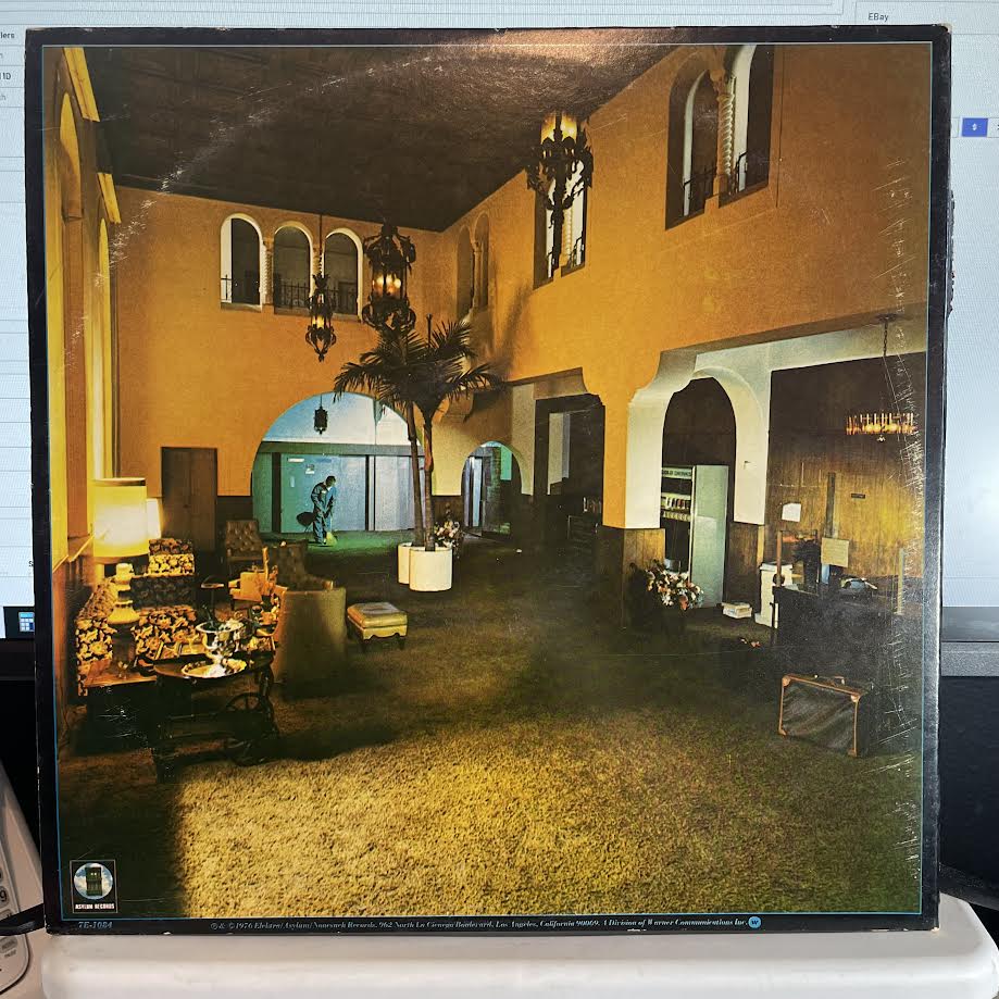 Eagles - Hotel California (VINYL WITH POSTER) | Very Good (VG) Excellent (EX) - ROCK / USED *VERY GOOD+*