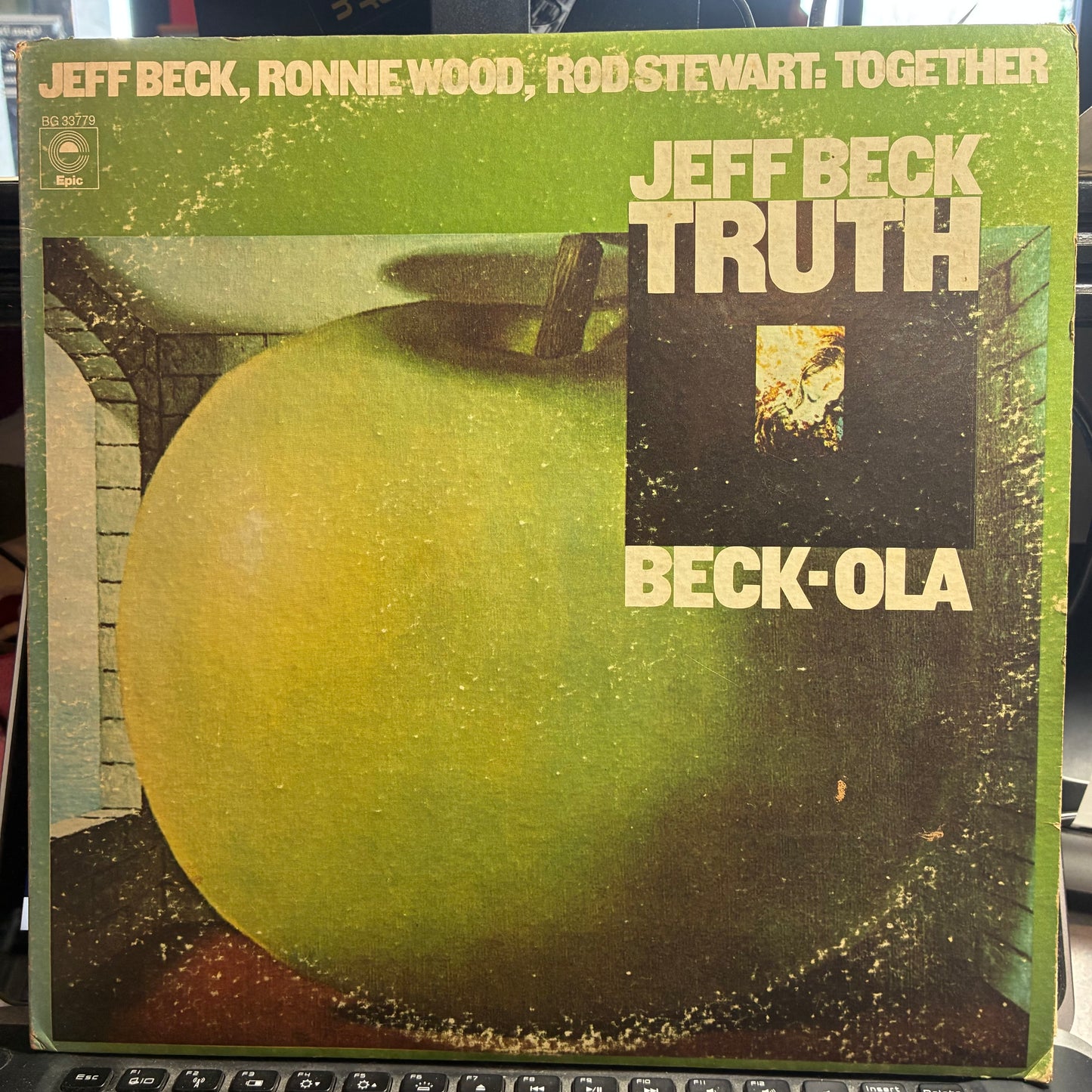 Jeff Beck - Truth/Beck-ola (2x VINYL) | Very Good Plus (VG+) Very Good Plus (VG+) - ROCK / USED *VERY GOOD+*