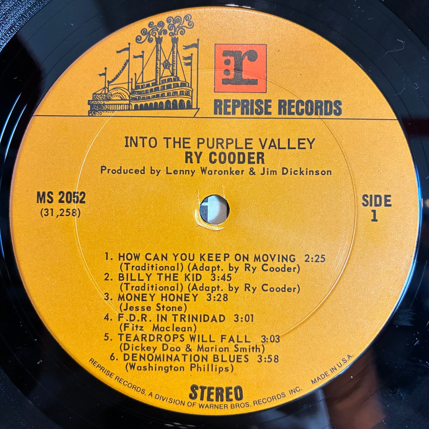 Into The Purple Valley (VINYL) | Very Good Plus (VG+) Excellent (EX) - ROCK / USED *VERY GOOD+*