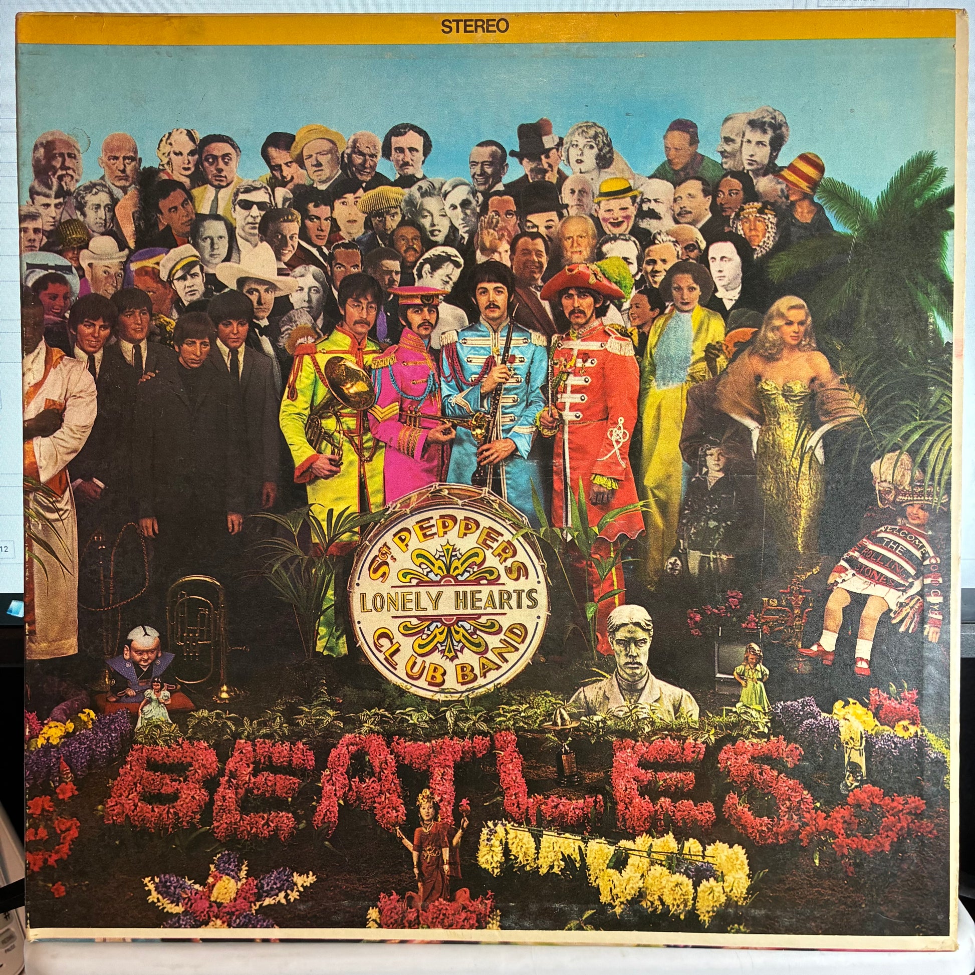 Sgt. Pepper's Lonely Hearts Club Band (VINYL) | Very Good Plus (VG+) Excellent (EX) - ROCK / USED *VERY GOOD+*