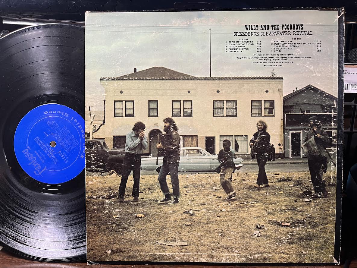 Willy And The Poor Boys (VINYL) | Very Good Plus (VG+) Very Good (VG) - ROCK / USED *VERY GOOD+*
