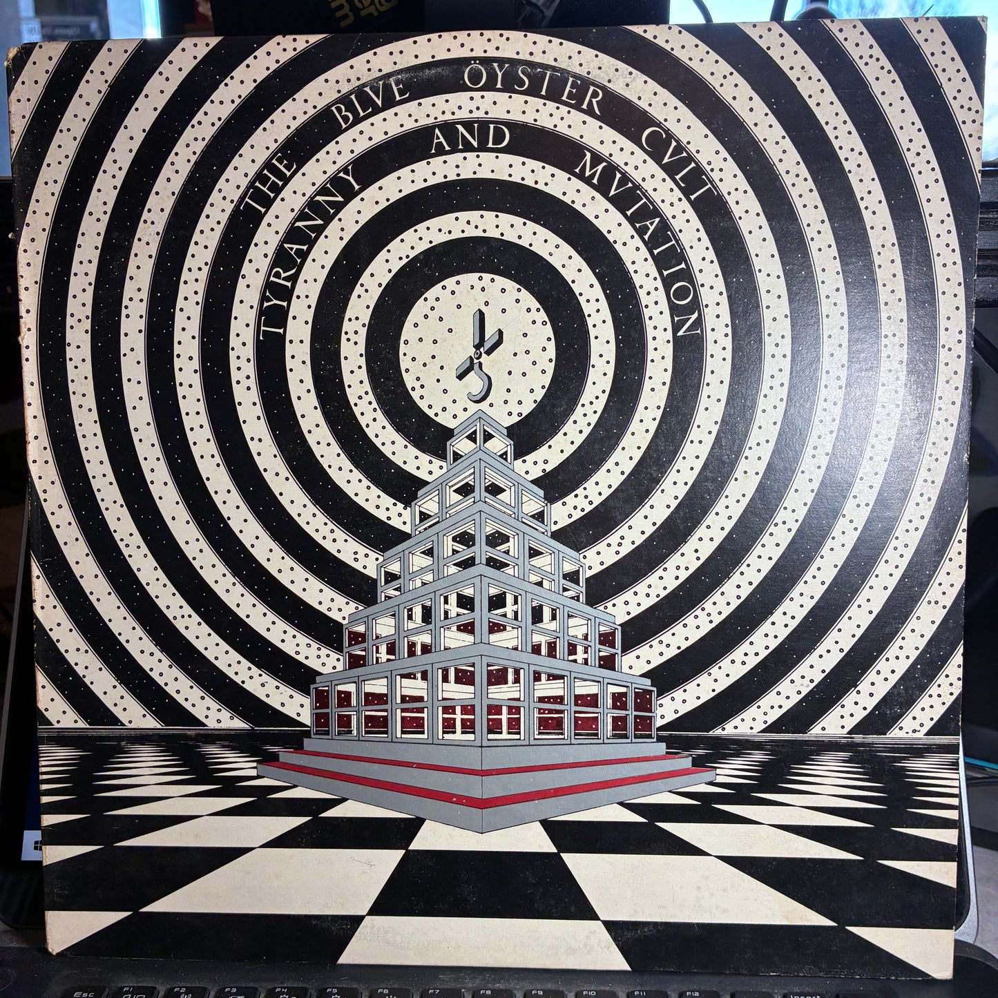 Tyranny And Mutation (VINYL) | Very Good Plus (VG+) Very Good Plus (VG+) - ROCK / USED *VERY GOOD+*
