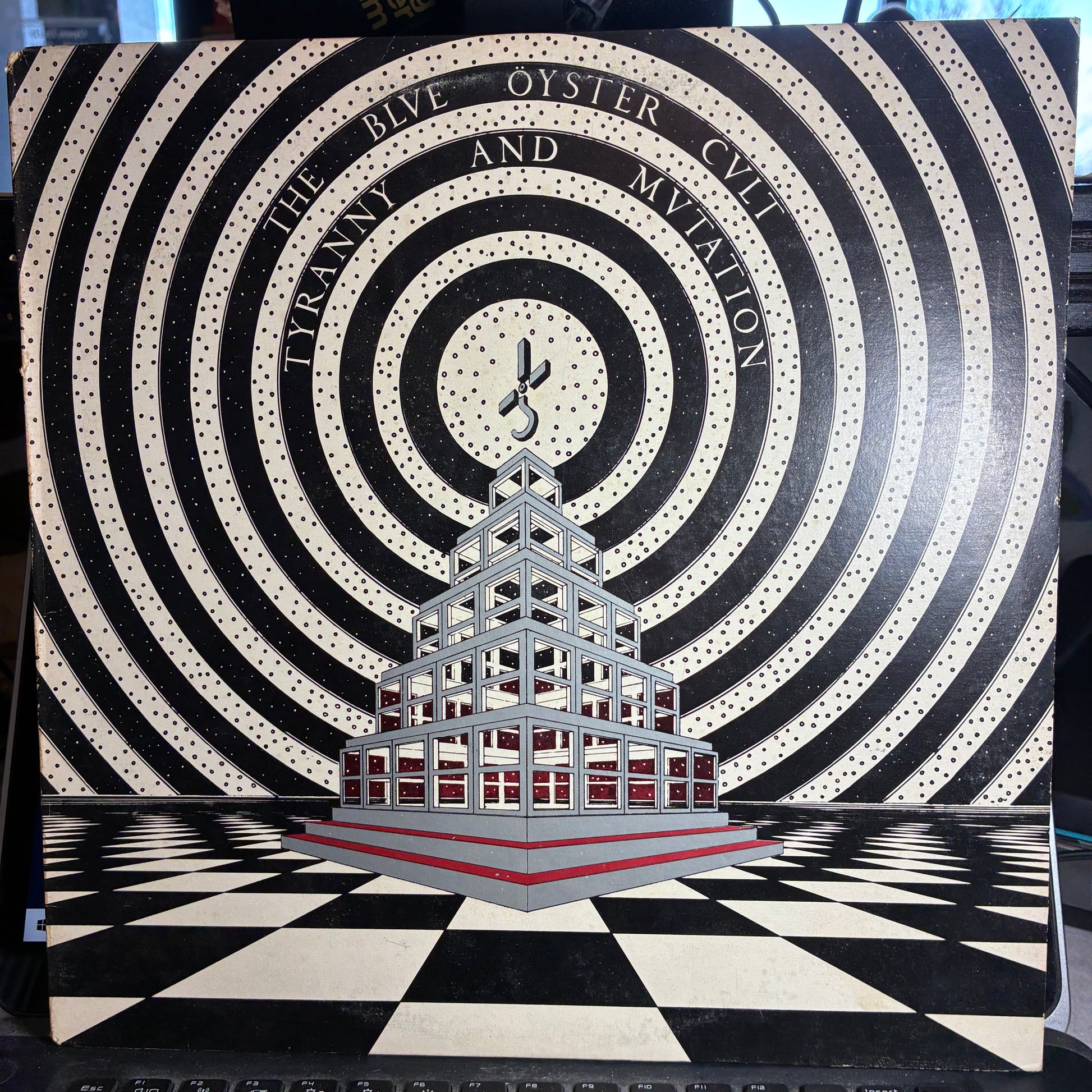Tyranny And Mutation (VINYL) | Very Good Plus (VG+) Very Good Plus (VG+) - ROCK / USED *VERY GOOD+*