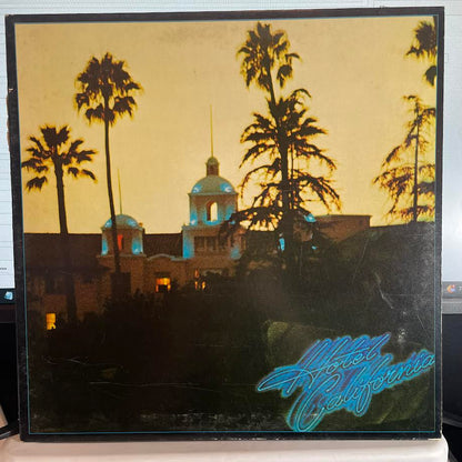 Eagles - Hotel California (VINYL WITH POSTER) | Very Good (VG) Excellent (EX) - ROCK / USED *VERY GOOD+*