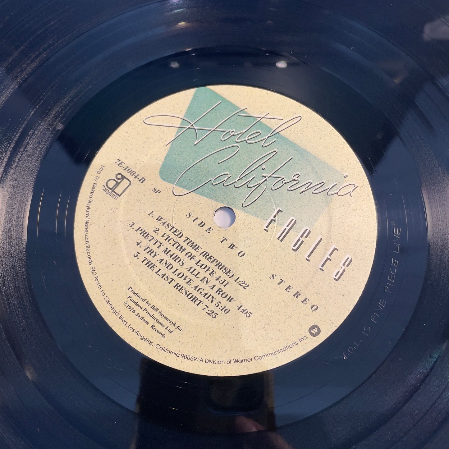 Hotel California (VINYL) | Very Good (VG) Excellent+ (EX+) - ROCK / USED *VERY GOOD*